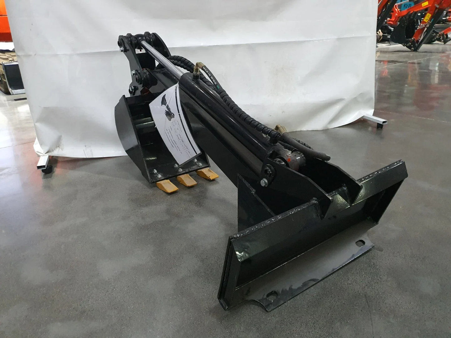 AGT 12" Digger Bucket Single Arm DiggerAttachment for Mini Skid Steer|M-DRG