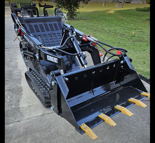 43" 4-in-1 Combo Bucket Mini Skid Steer | AGT-M-4IN1BUCKET