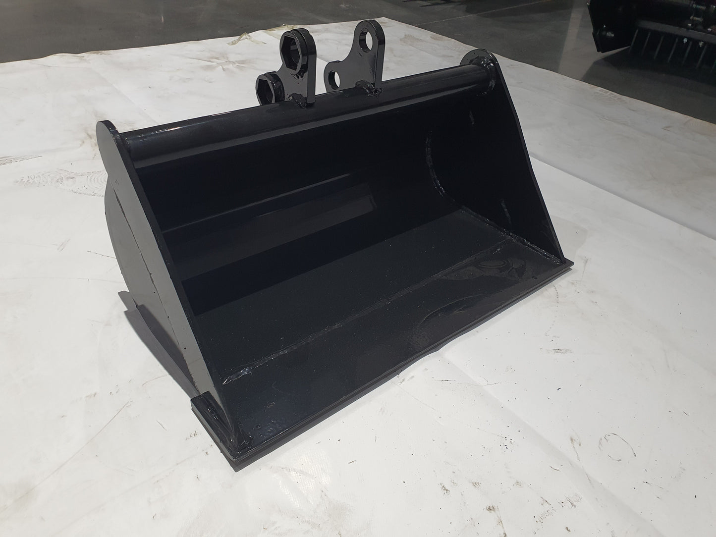 AGT 500mm 20"Excavator Bucket without teeth for mini excavator 12EX-WD20B