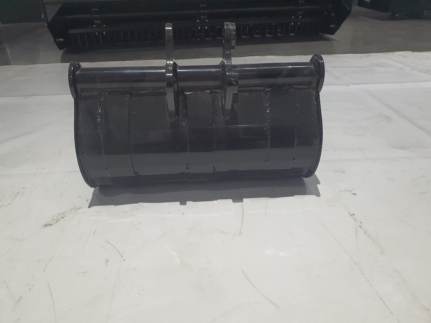 AGT 40in Toothless Bucket Attachment without Tooth For 1 ton 2ton Mini Excavator| 12EX-WD40B