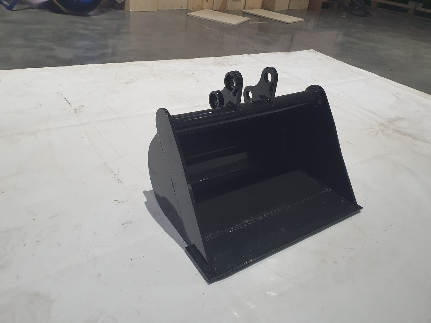 Agrotk 600mm Rock Bucket ToothlessBuckets Mini Excavator Attachment | 12EX-WD24B