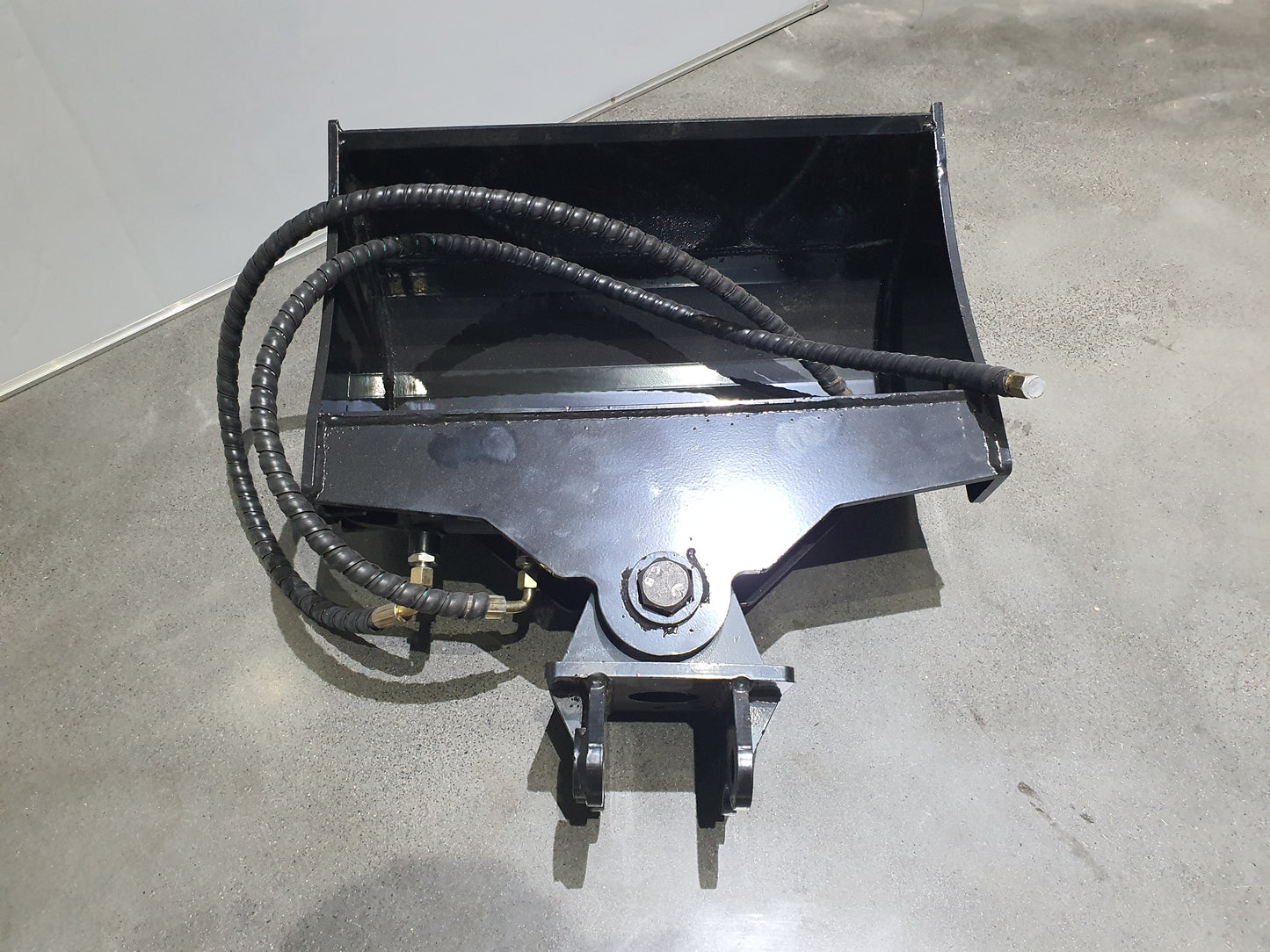 Tilt Bucket 24" 32“ and 40”  for AGT Mini Excavators 12EX-QXD