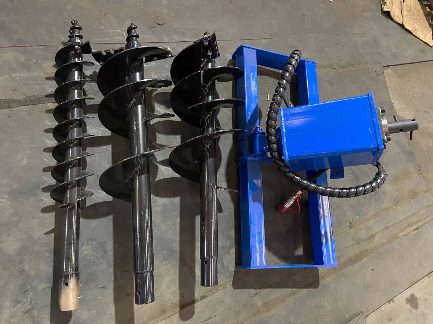 Heavy Duty Skid Steer Hydraulic Auger Attachment Post Hole Digger 6"&12"&14‘’ | AGT-SSECAG-Y-BL