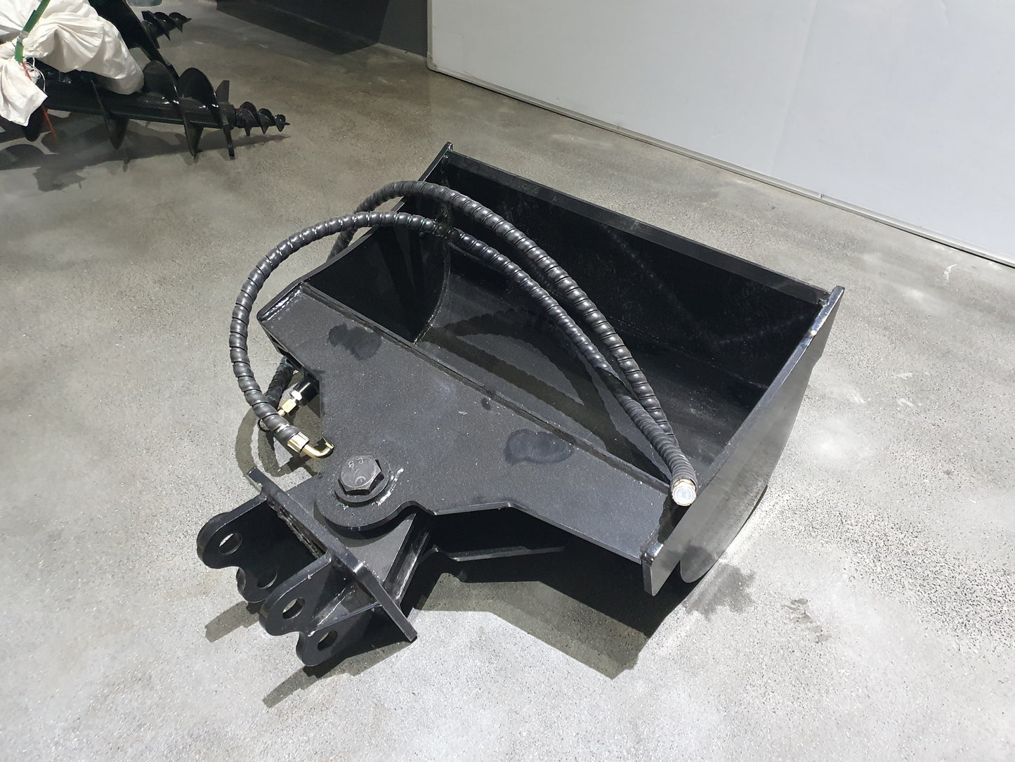 Tilt Bucket 24" 32“ and 40”  for AGT Mini Excavators 12EX-QXD